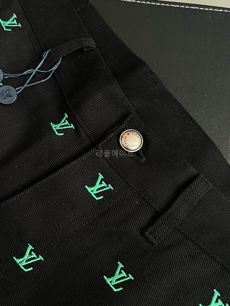 1d0a811d5f1f08fb5e7002464309aacc_1761904141_2238.jpg 1d0a811d5f1f08fb5e7002464309aacc_1761904141_2238.jpg