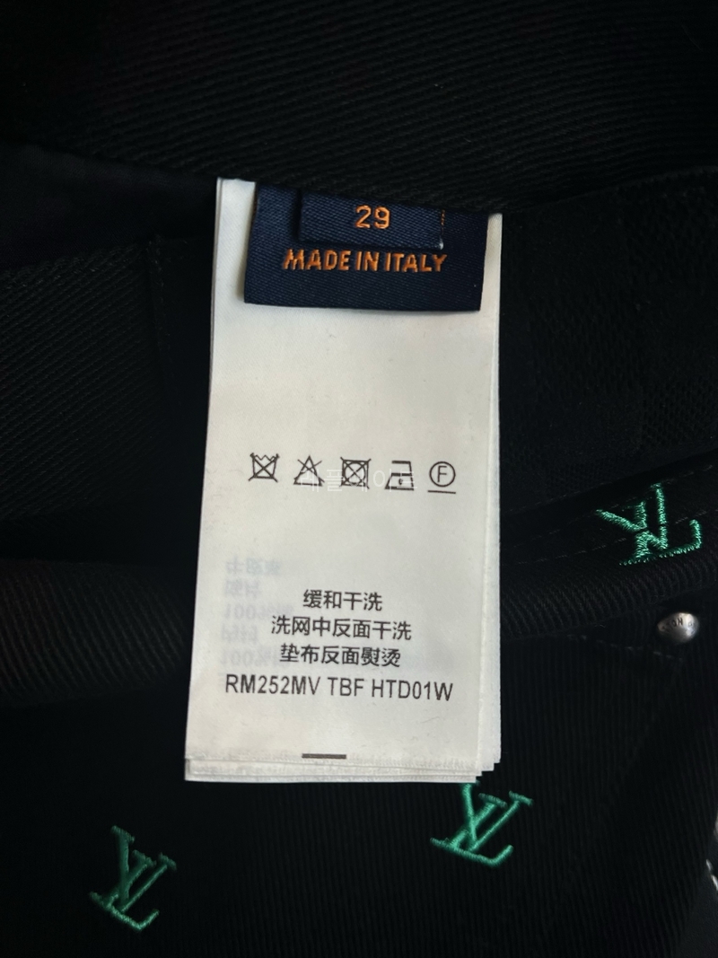 1d0a811d5f1f08fb5e7002464309aacc_1761904144_0235.jpg 1d0a811d5f1f08fb5e7002464309aacc_1761904144_0235.jpg