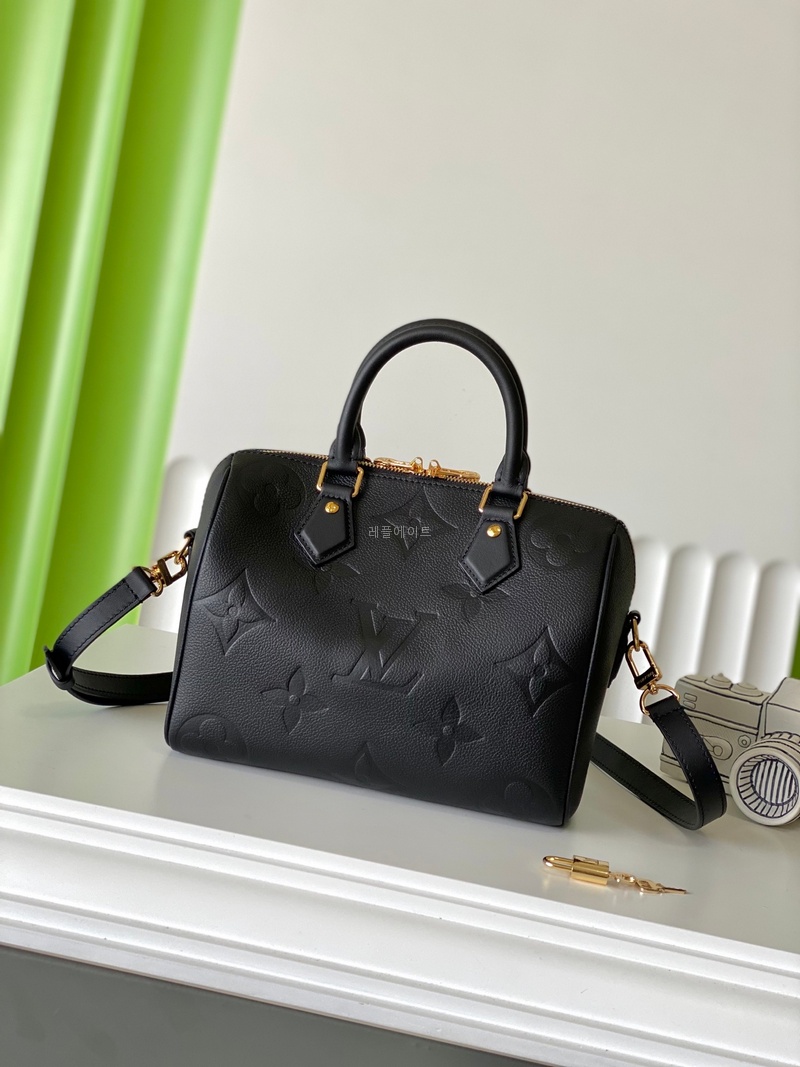 217157a07e46ef968bbde9eed532074d_1764295724_0851.jpg 217157a07e46ef968bbde9eed532074d_1764295724_0851.jpg