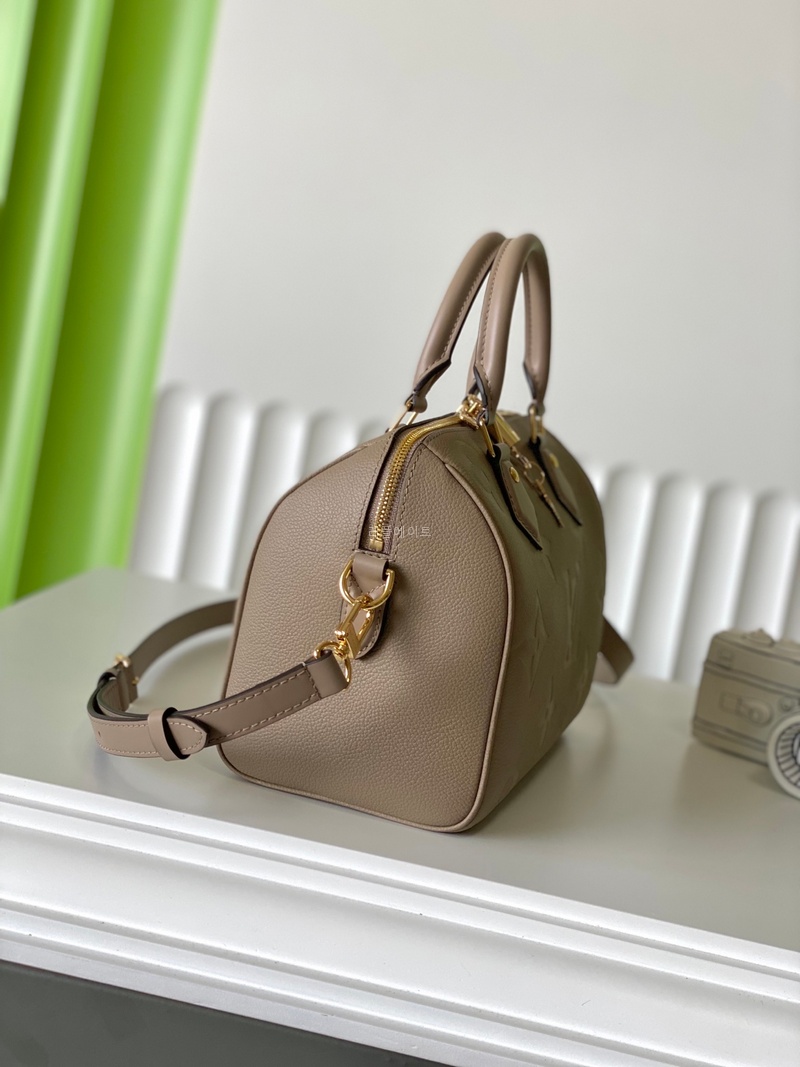 217157a07e46ef968bbde9eed532074d_1764296120_1003.jpg 217157a07e46ef968bbde9eed532074d_1764296120_1003.jpg