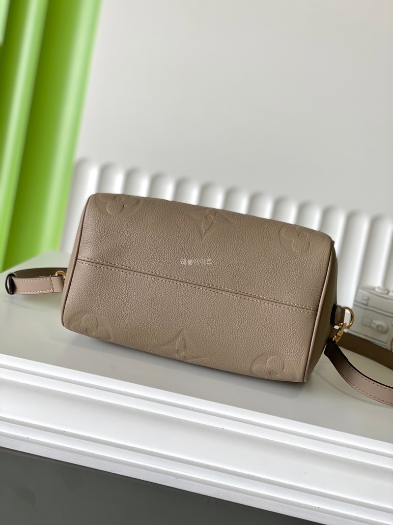 217157a07e46ef968bbde9eed532074d_1764296121_7953.jpg 217157a07e46ef968bbde9eed532074d_1764296121_7953.jpg