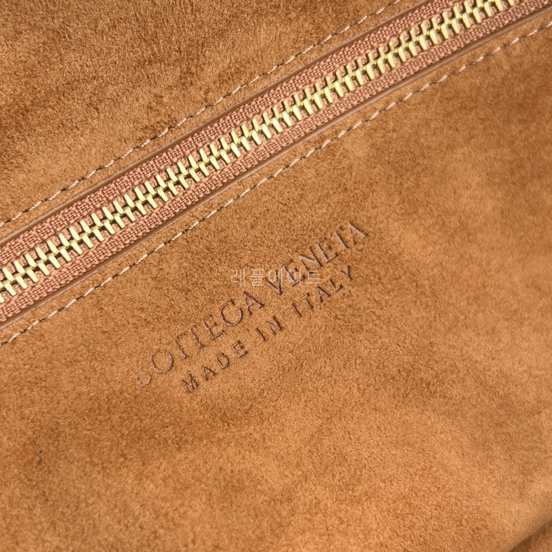 724611e29be0523c3170e221e3d401a9_1763793930_5963.jpg 724611e29be0523c3170e221e3d401a9_1763793930_5963.jpg