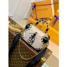 LOUIS VUITTON-M58518 루이비통 크렘 모노그램 앙프렝뜨 쁘띠뜨 말 수플