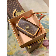 LOUIS VUITTON-M40078 루이비통 모노그램 티칼 PM