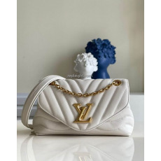 LOUIS VUITTON-M58549 루이비통 아이보리 LV 뉴 웨이브 체인 백