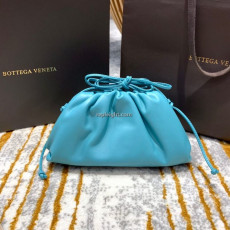 BOTTEGA VENETA-585852 베테가 베네타 리놀륨 미니 파우치