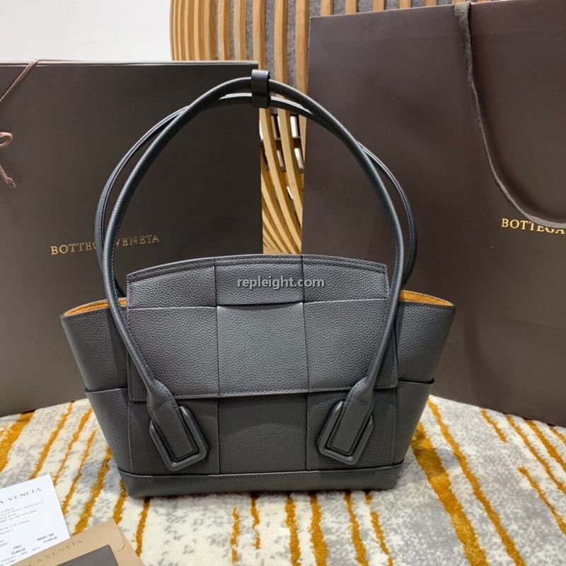 BOTTEGA VENETA-575943 보테가 베네타 블랙 프렌치 카프 아르코 33 백