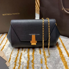 BOTTEGA VENETA-608798 보테가 베네타 네로 미니 BV 앵글 백