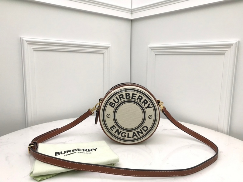 BURBERRY-8009268 버버리 블랙 로고 디테일 코튼 토트백