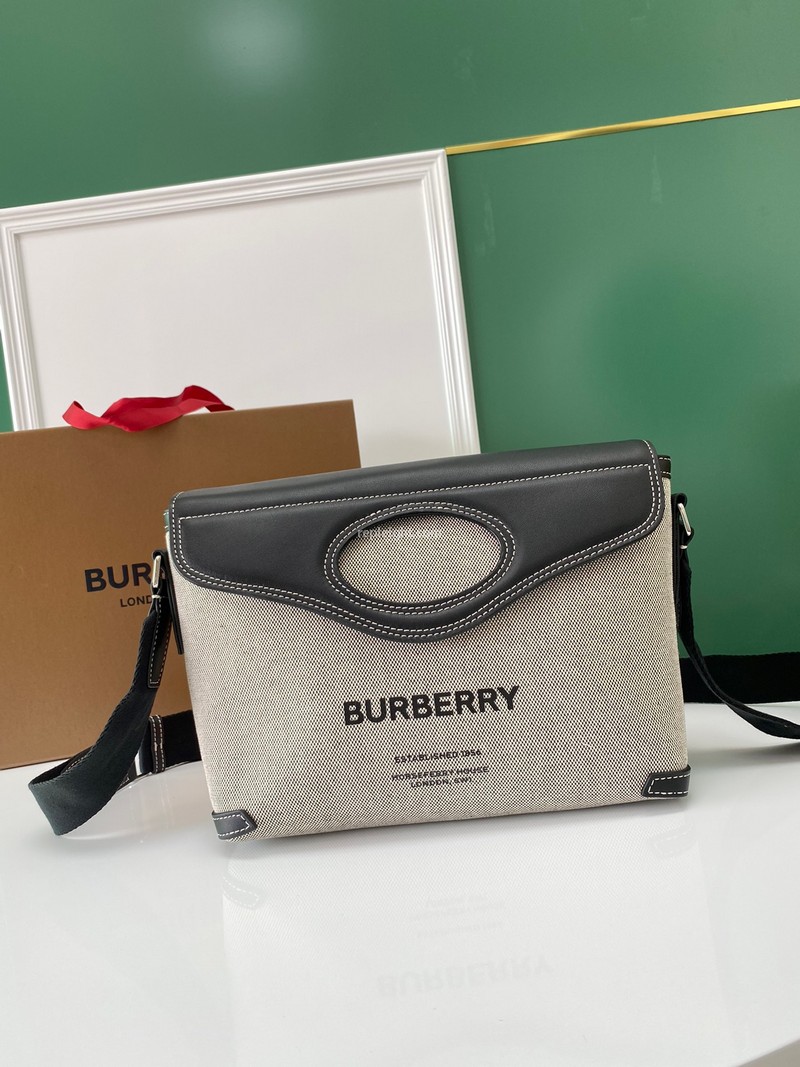 BURBERRY-80395061 버버리 블랙/그레이 캔버스 레더 폴드오버 포켓 백