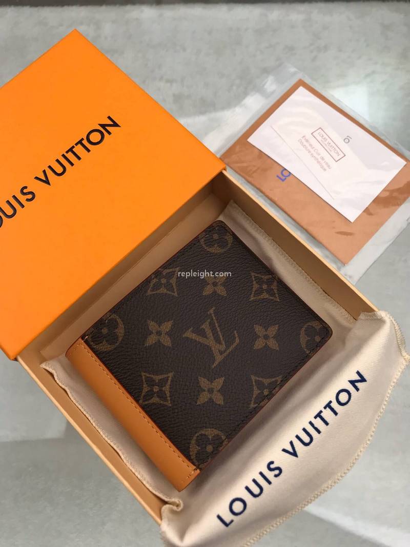 LOUIS VUITTON-M69024 루이비통 모노그램 멀티플 월릿