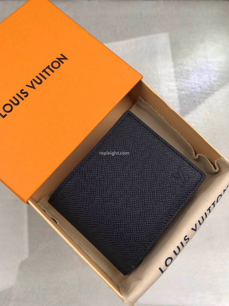 LOUIS VUITTON-M62046 루이비통 타이가 블루마린 아메리고 월릿