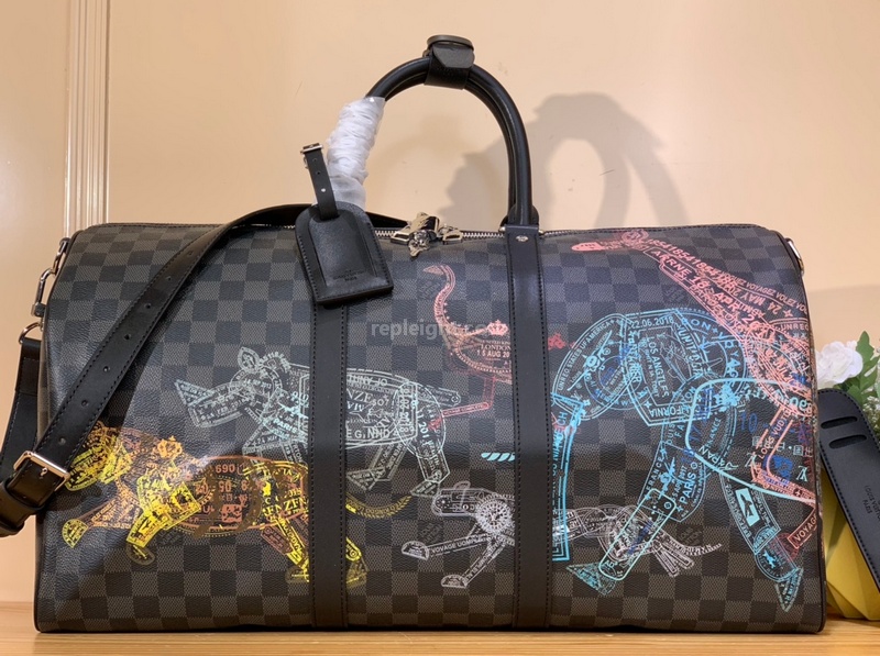 LOUIS VUITTON-N45281 루이비통 다미에 그라파이트 야생 동물 프린트 키폴 50B