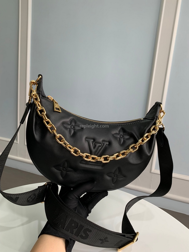 LOUIS VUITTON-M59799 루이비통 블랙 모노그램 퀄팅 오버 더 문