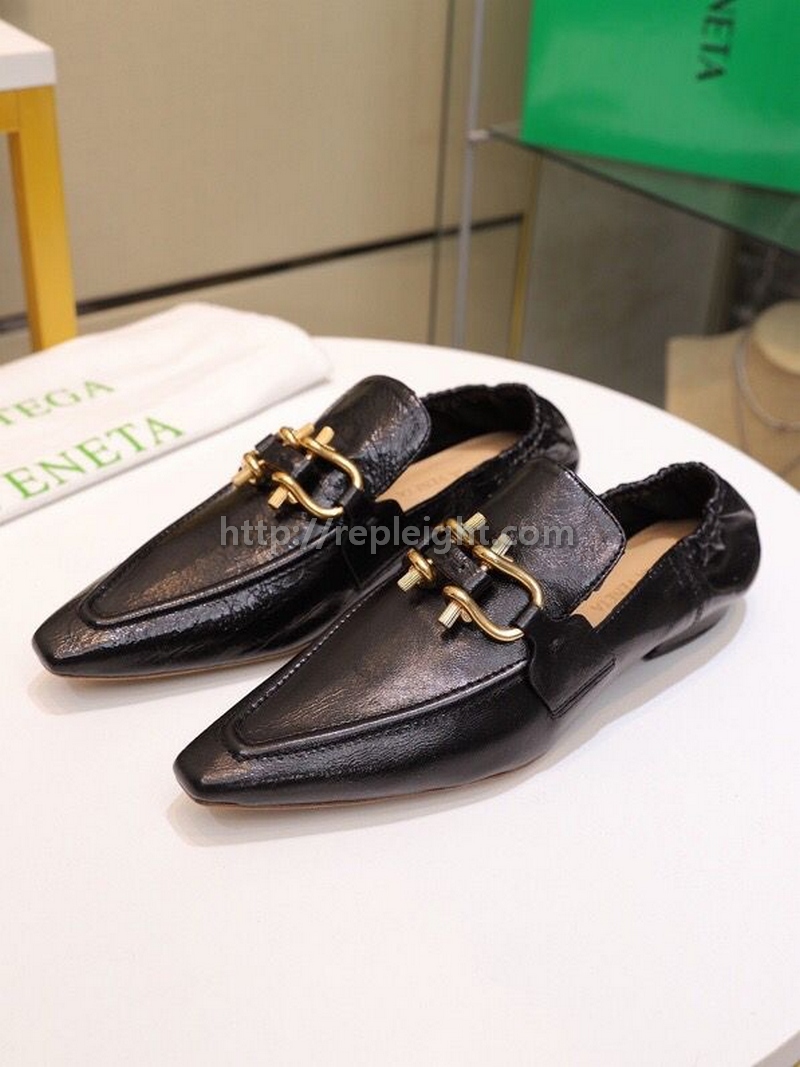 보테가 베네타 1030100032-37 Bottega Veneta 여성 마담1