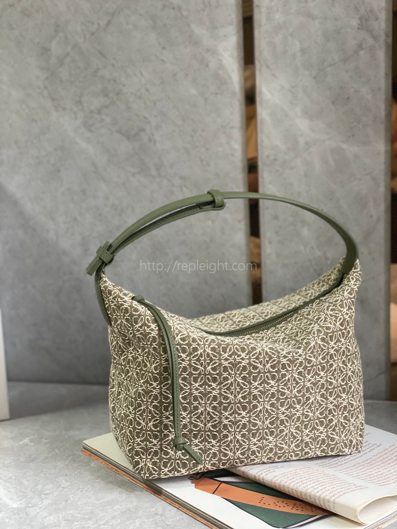 로에베 - LOEWE - Anagram jacquard 송아지 가죽 큐비 백 A906K68X16