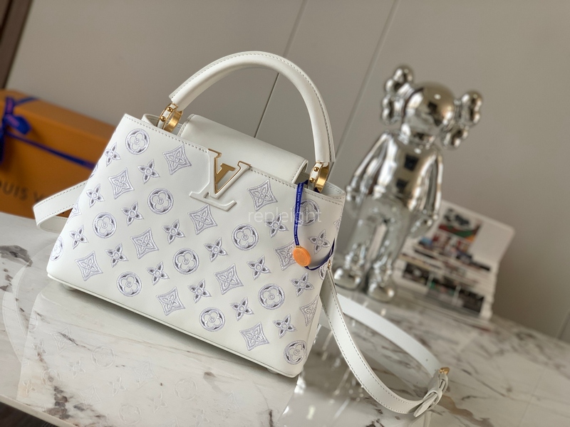 LOUIS VUITTON-루이비통 M20742 카퓌신 BB