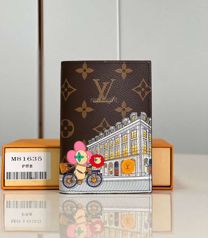 LOUIS VUITTON-M81635 루이비통 패스포트 커버