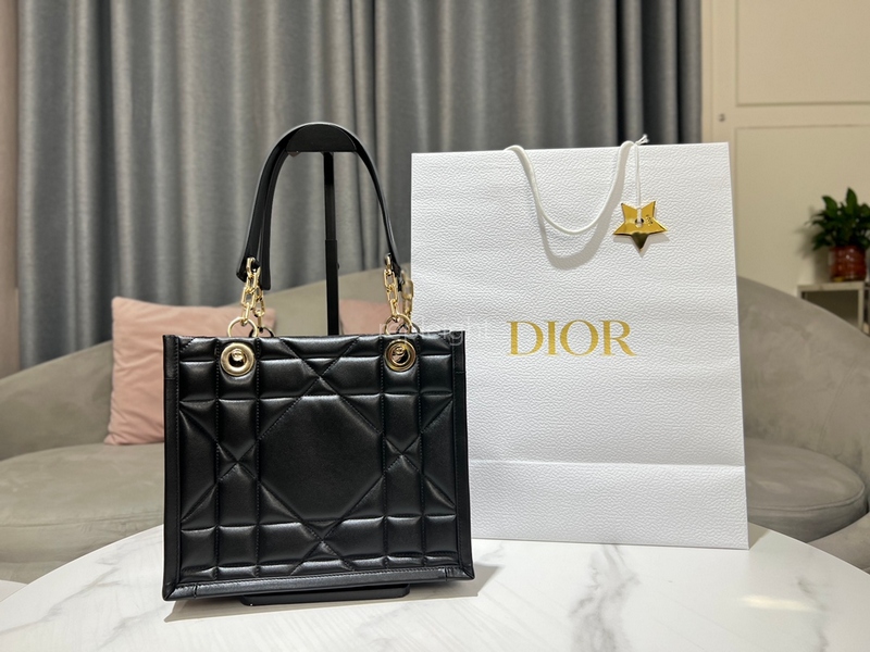 DIOR-DIOR ESSENTIAL 스몰 토트 백  M8720OZVJ_M900