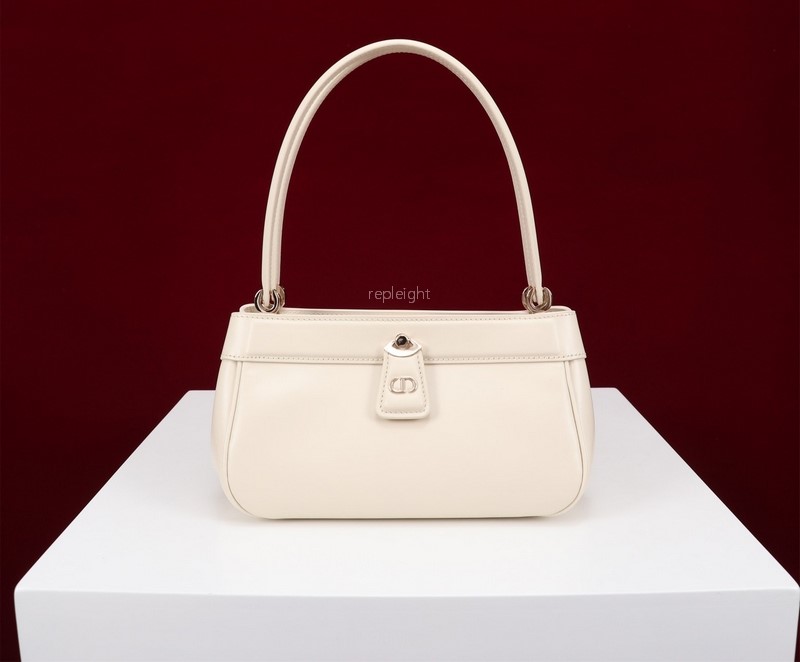 DIOR- 디올 M1844OBEQ_M49U DIOR KEY 스몰 백