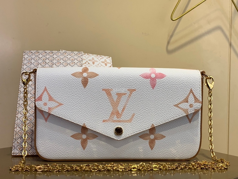 LOUIS VUITTON-M82520 펠리시 포쉐트