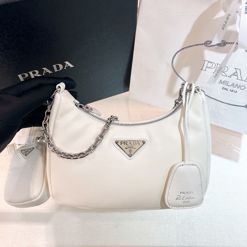 PRADA-1BH204_2DYI_F0009_V_V9Z 패딩 나파 가죽 프라다 리에디션 숄더백