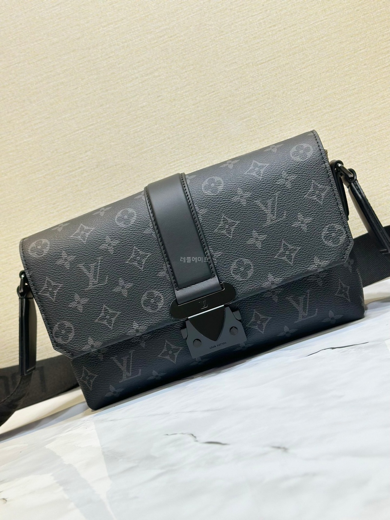 LOUIS VUITTON - 루이비통  M46794 S-케이프 메신저