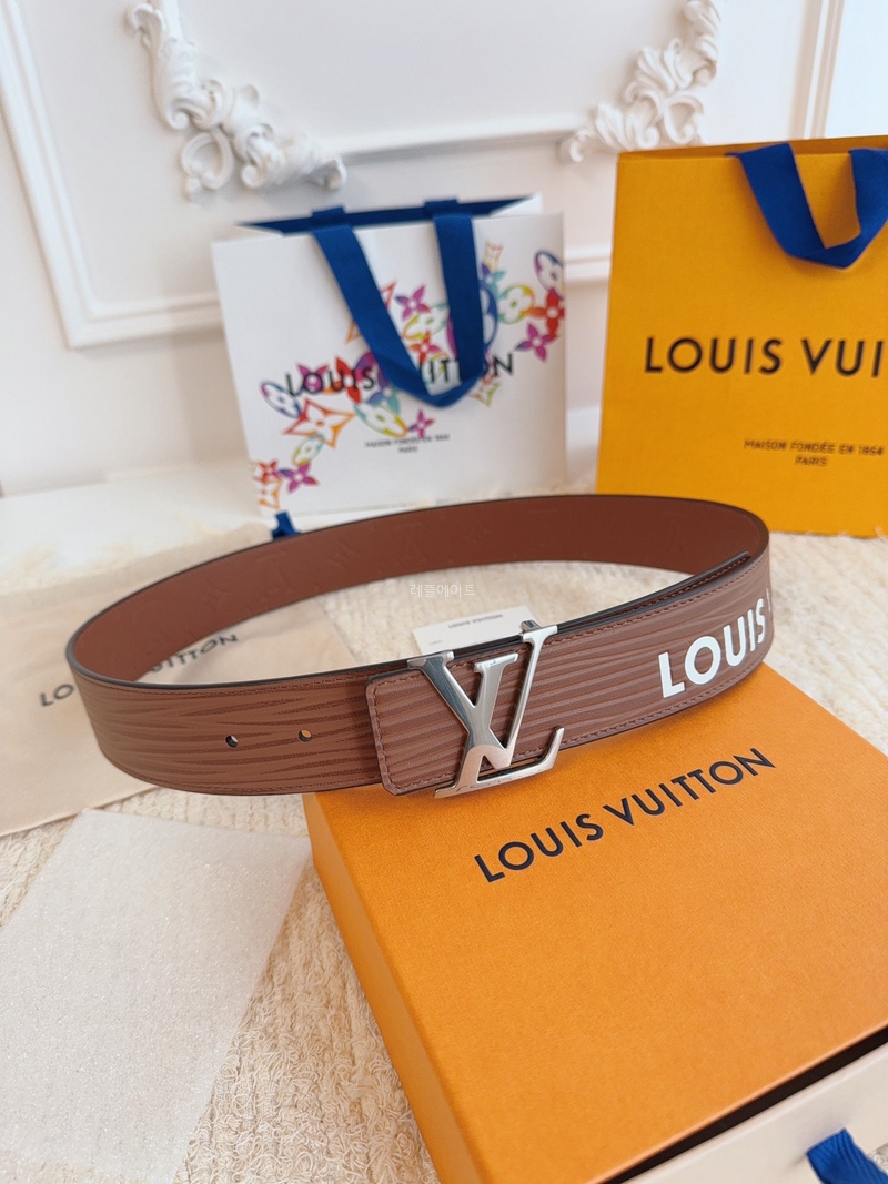 LOUIS VUITTON-루이비통 M8271U LV 이니셜 40mm 리버서블 벨트