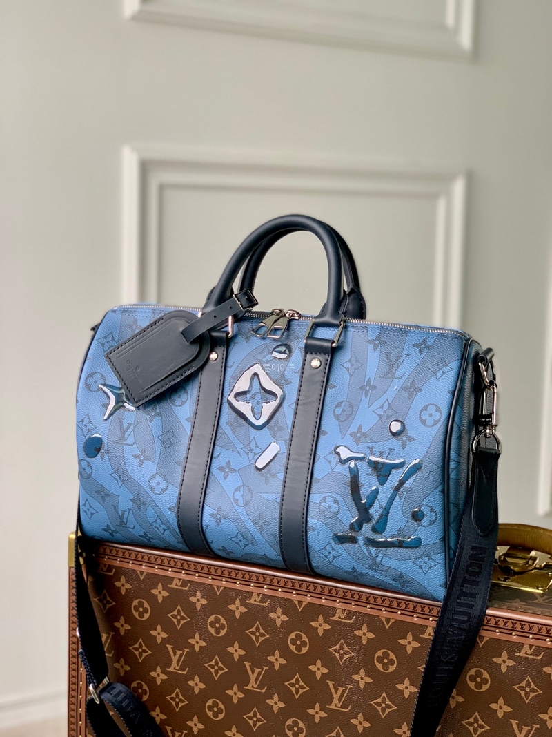 LOUIS VUITTON - 루이비통 M22573 키폴 반둘리에 35