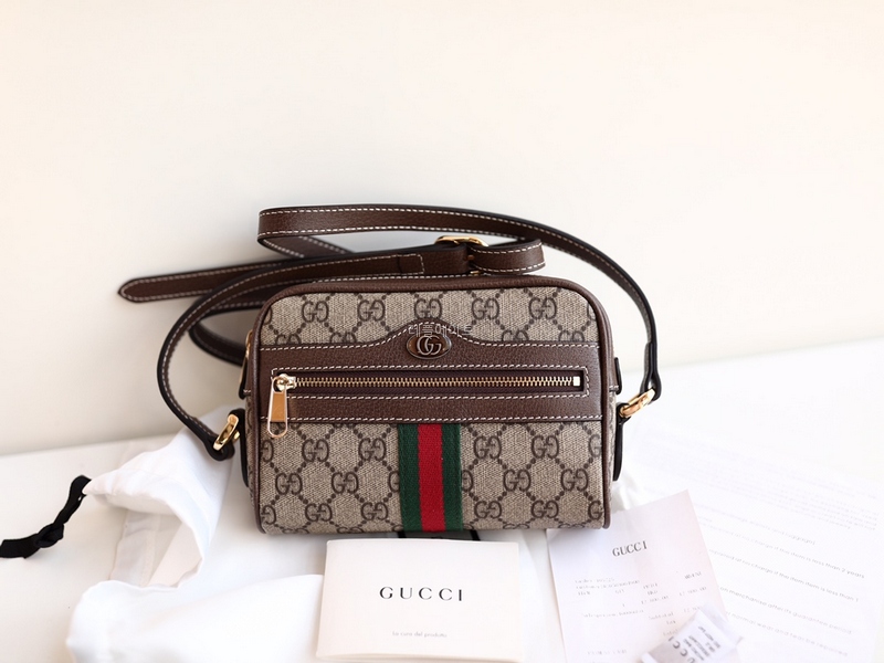 GUCCI- 구찌 ‎738676 17X00 2535 여성 인터로킹 G 로퍼