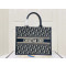 DIOR- 디올 M1324CZBB_M928 Dior Book Tote 미디엄 백