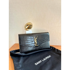 SAINT LAURENT-YSL 582124DND1J1000 크로커다일 엠보스드 샤이니 UPTOWN 장지갑