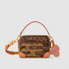 LOUIS VUITTON-루이비통 M26068 모노그램 랜드스케이프 닐