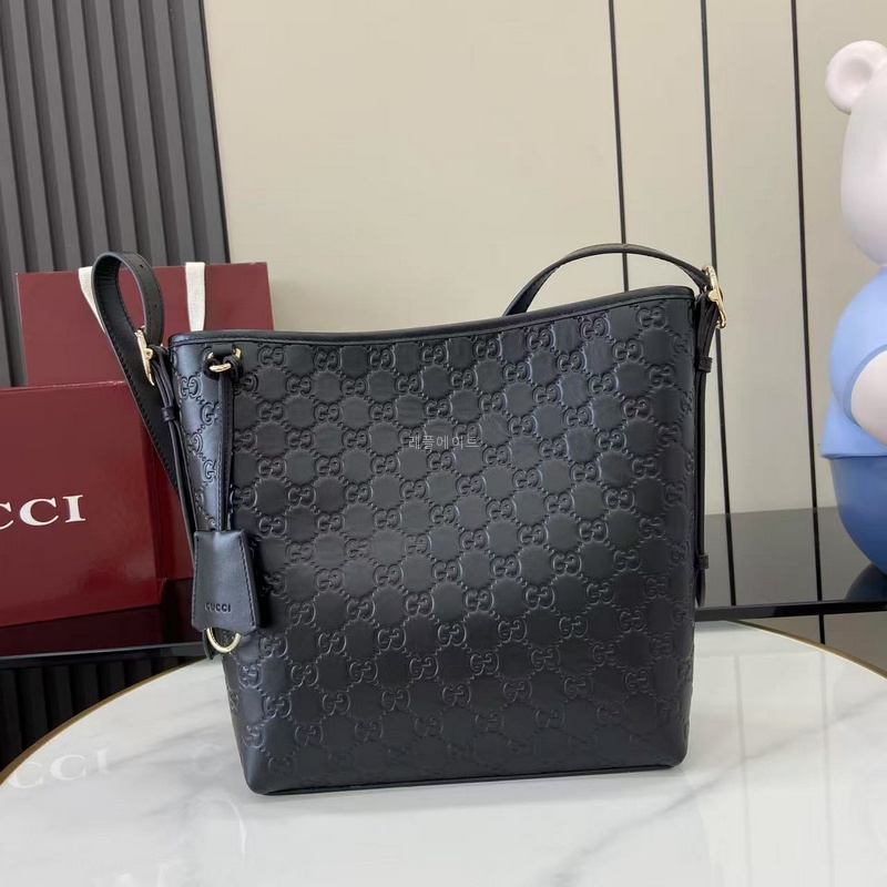 GUCCI-구찌 848881 AAFDV 1000 블랙 GG 엠블럼 스몰 숄더백