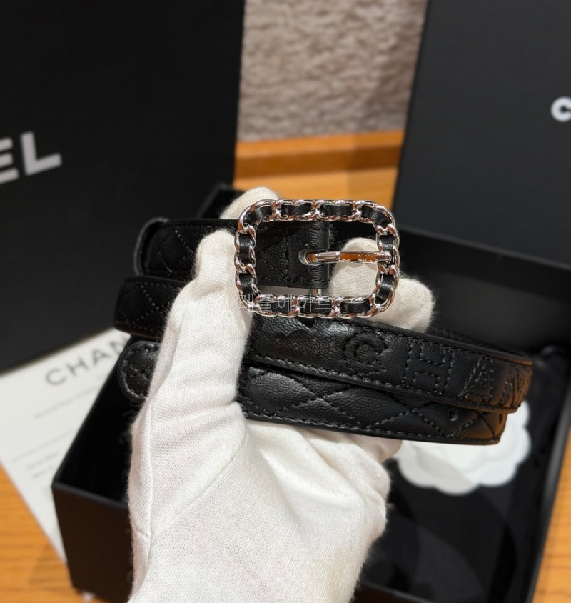 CHANEL-샤넬 가족 벨트 Quilted Lambskin Belt (20mm)