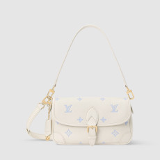 LOUIS VUITTON-루이비통 M28054 모노그램 앙프렝뜨 다이앤 밀키화이트&블루