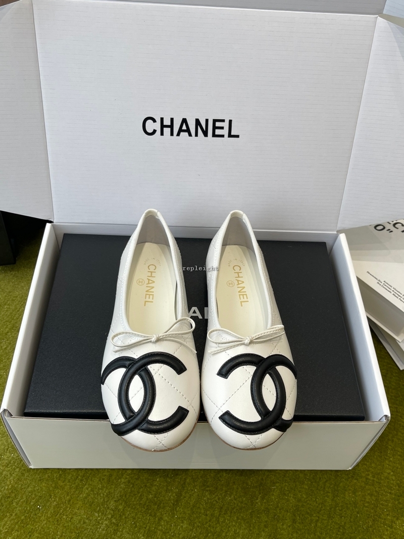 CHANEL-샤넬   G47163-X01000-U8989 2026 샤넬 코코 비치 컬렉션 플랫